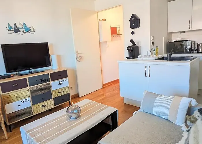 E Comme Eden, 2 Pieces Vue Loggia Et Parking Appartement *